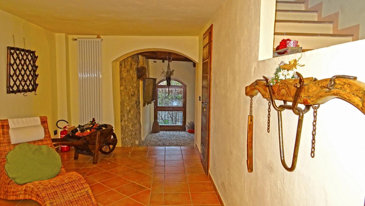 Appartement Rustico Colonna House By Gardadomusmea à Vesio Extérieur photo